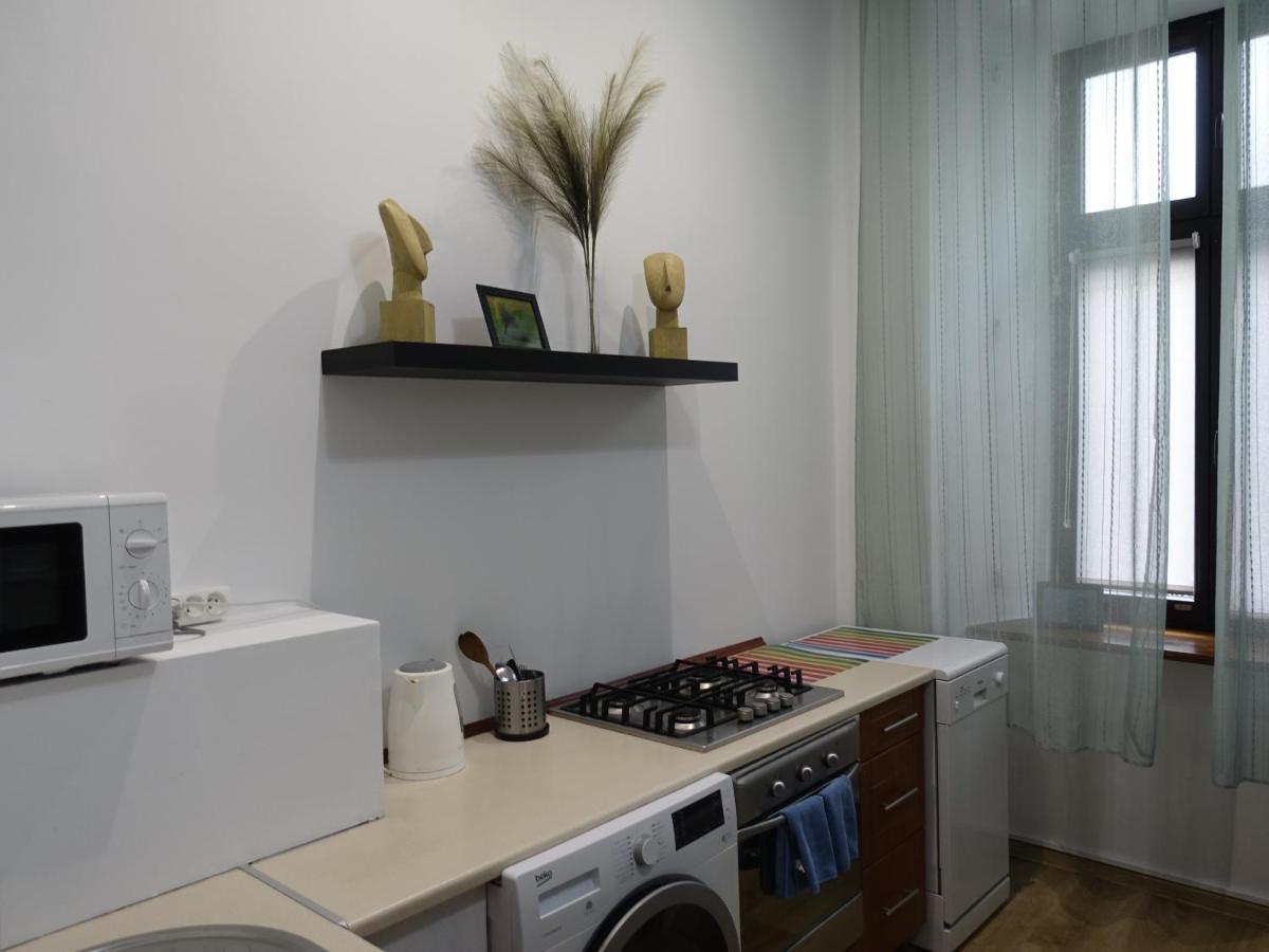 Umbrella Guest Rooms Краків Екстер'єр фото